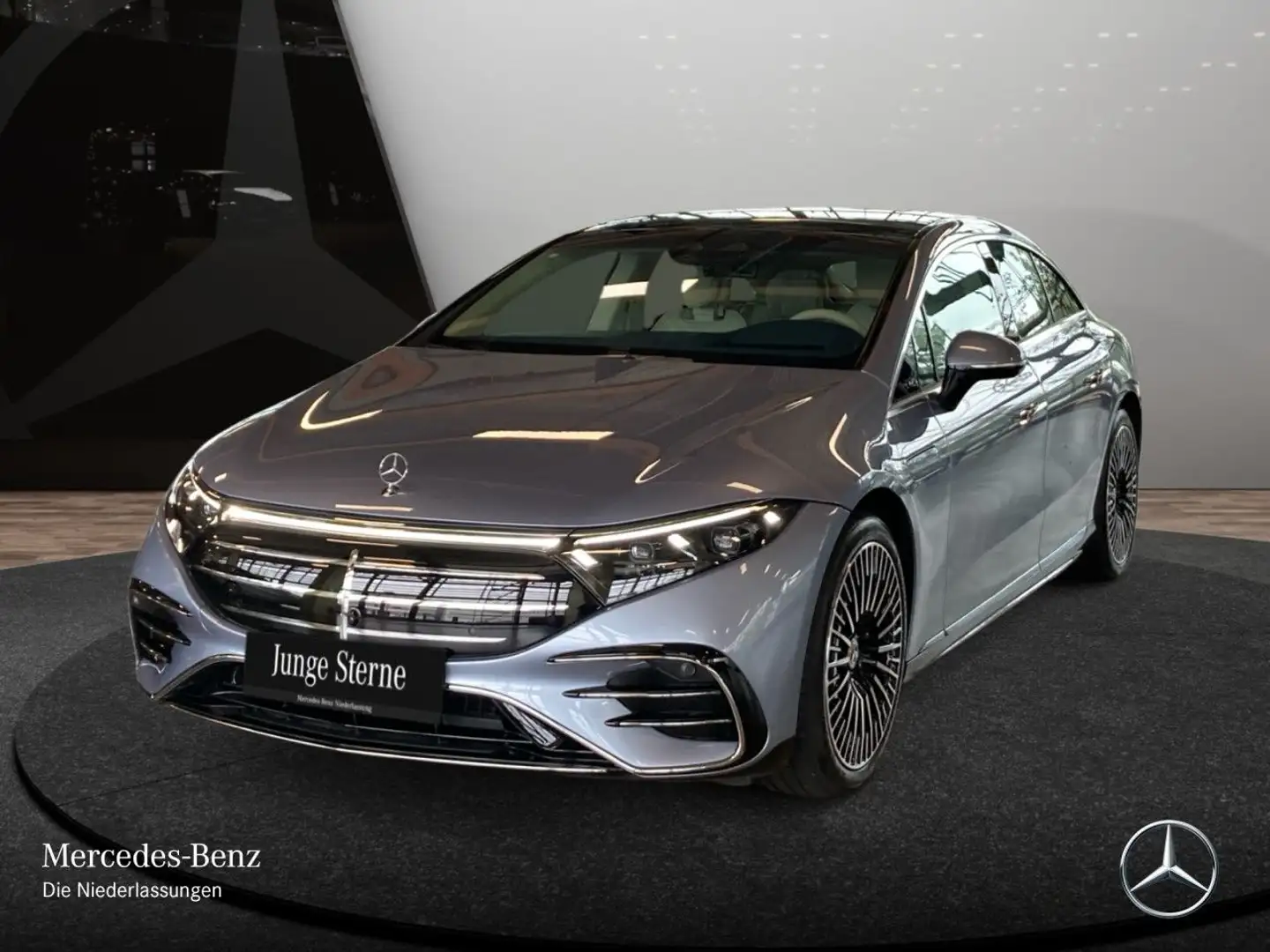 Mercedes-Benz EQS 580 4Matic AMG Fahrass Pano Burmester Distr. Blau - 2