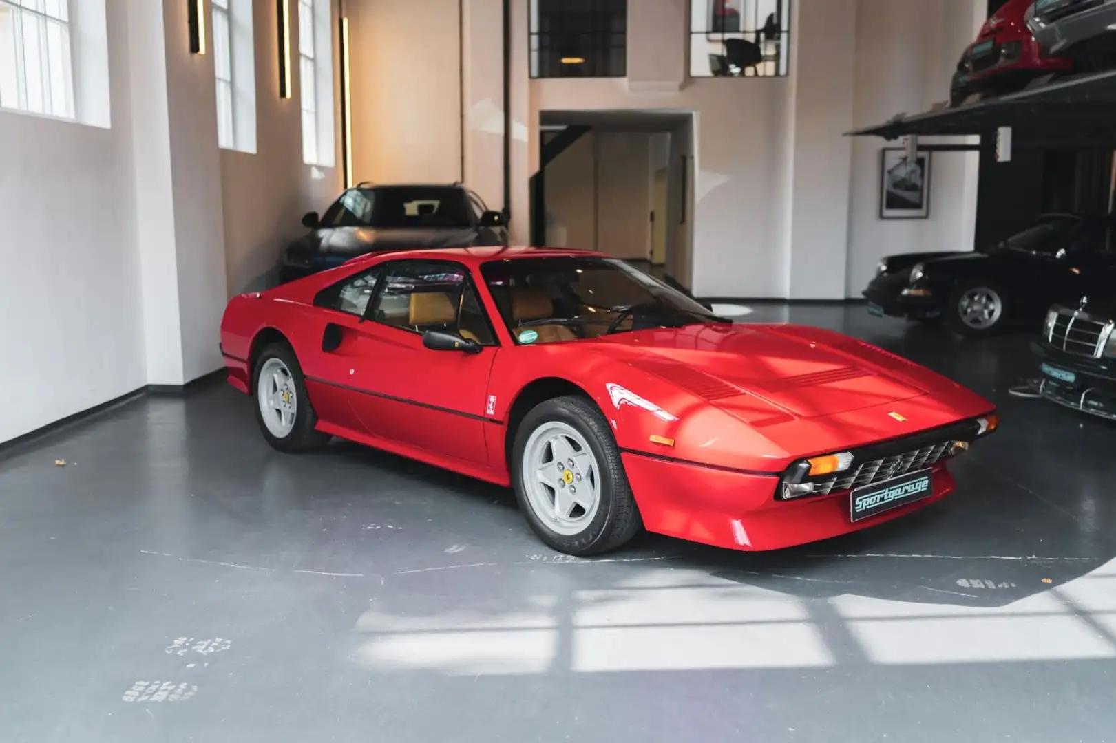 Ferrari 308 GTBi QV  *DT. FZG / PERFEKTE HISTORIE* Rot - 2