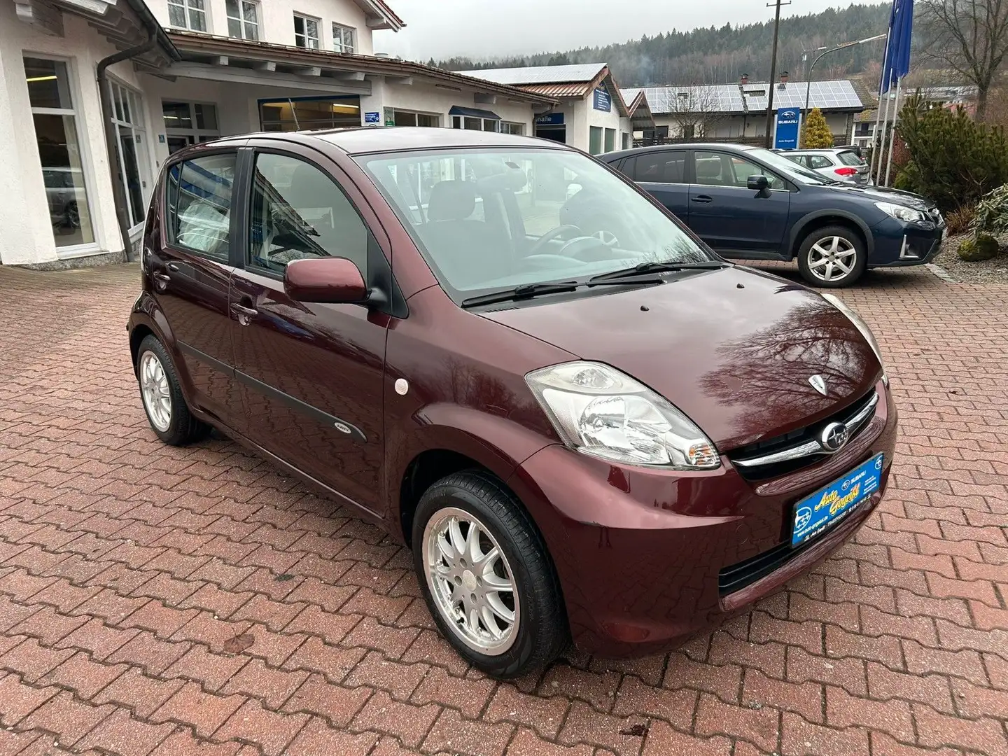 Subaru Justy J13 Trend Marrón - 2