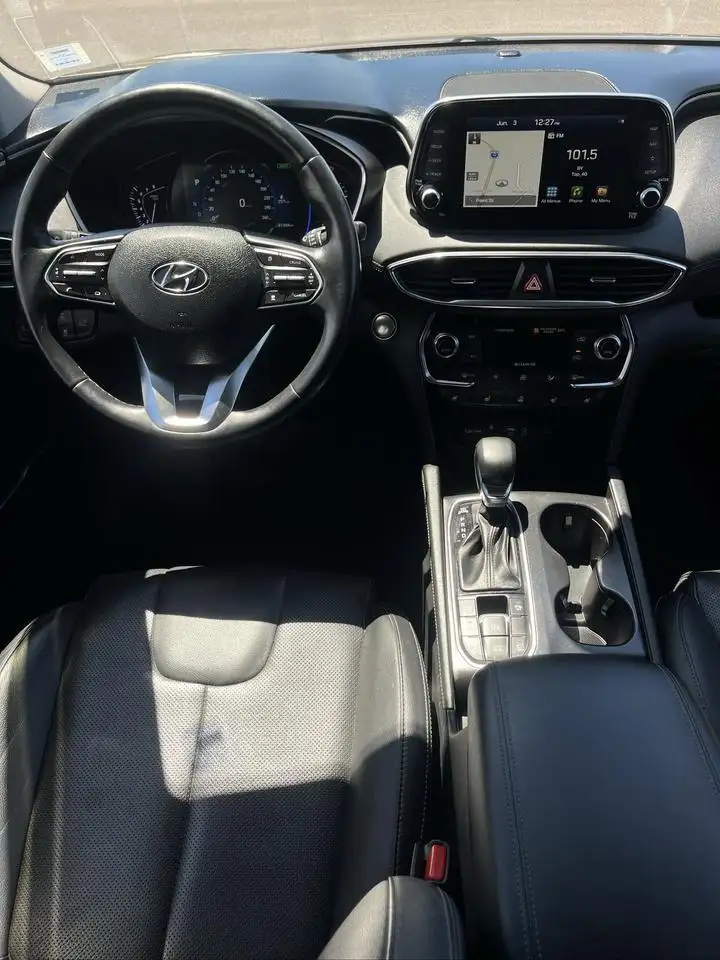 Hyundai SANTA FE снимка Hyundai SANTA FE