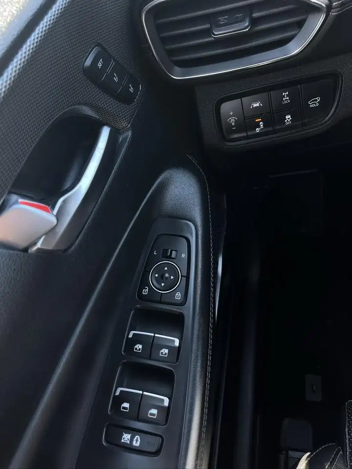 Hyundai SANTA FE снимка Hyundai SANTA FE