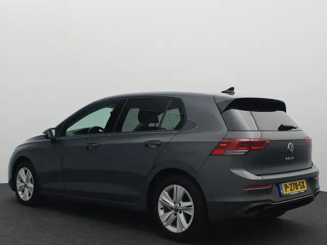 Volkswagen Golf view 3