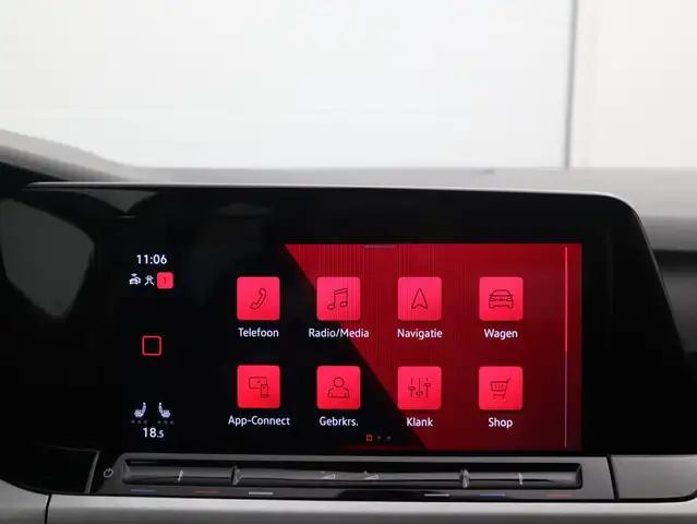 Volkswagen Golf view 23