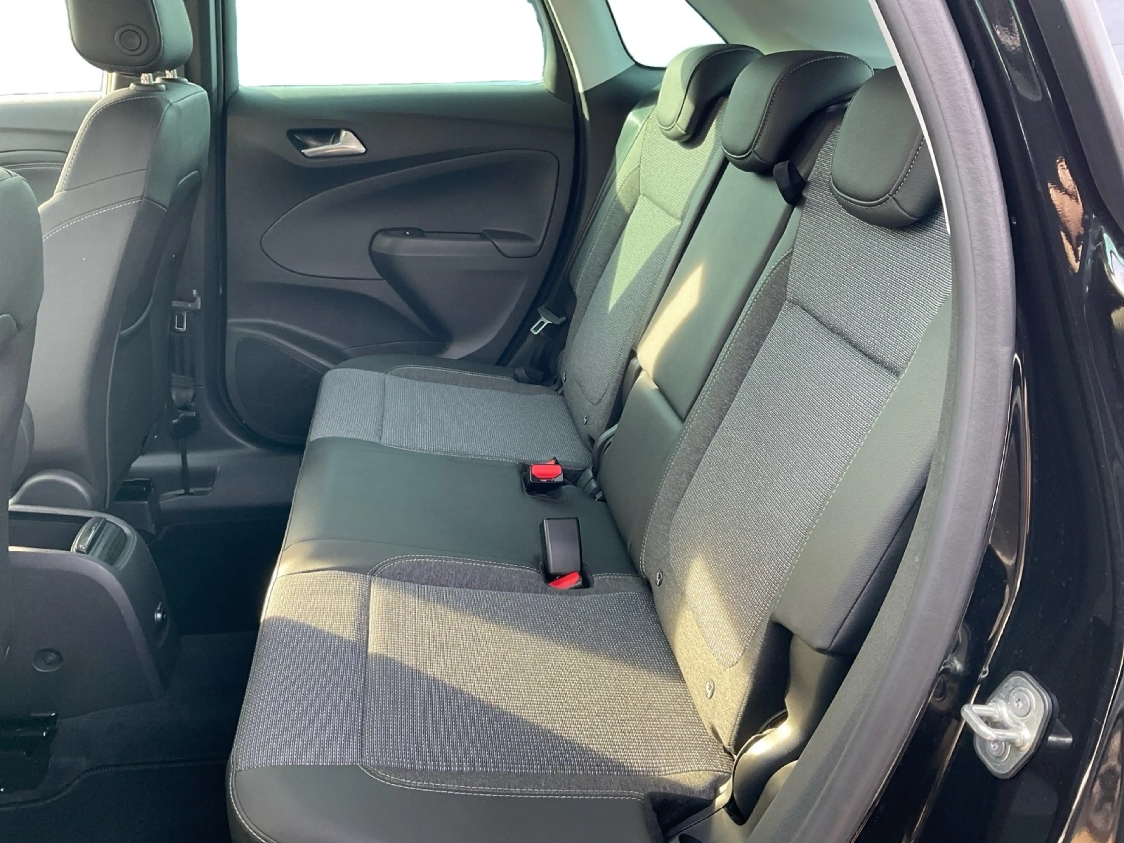 Opel Crossland 1.2 Turbo Enjoy Automatik mit top Extras! — photo 15