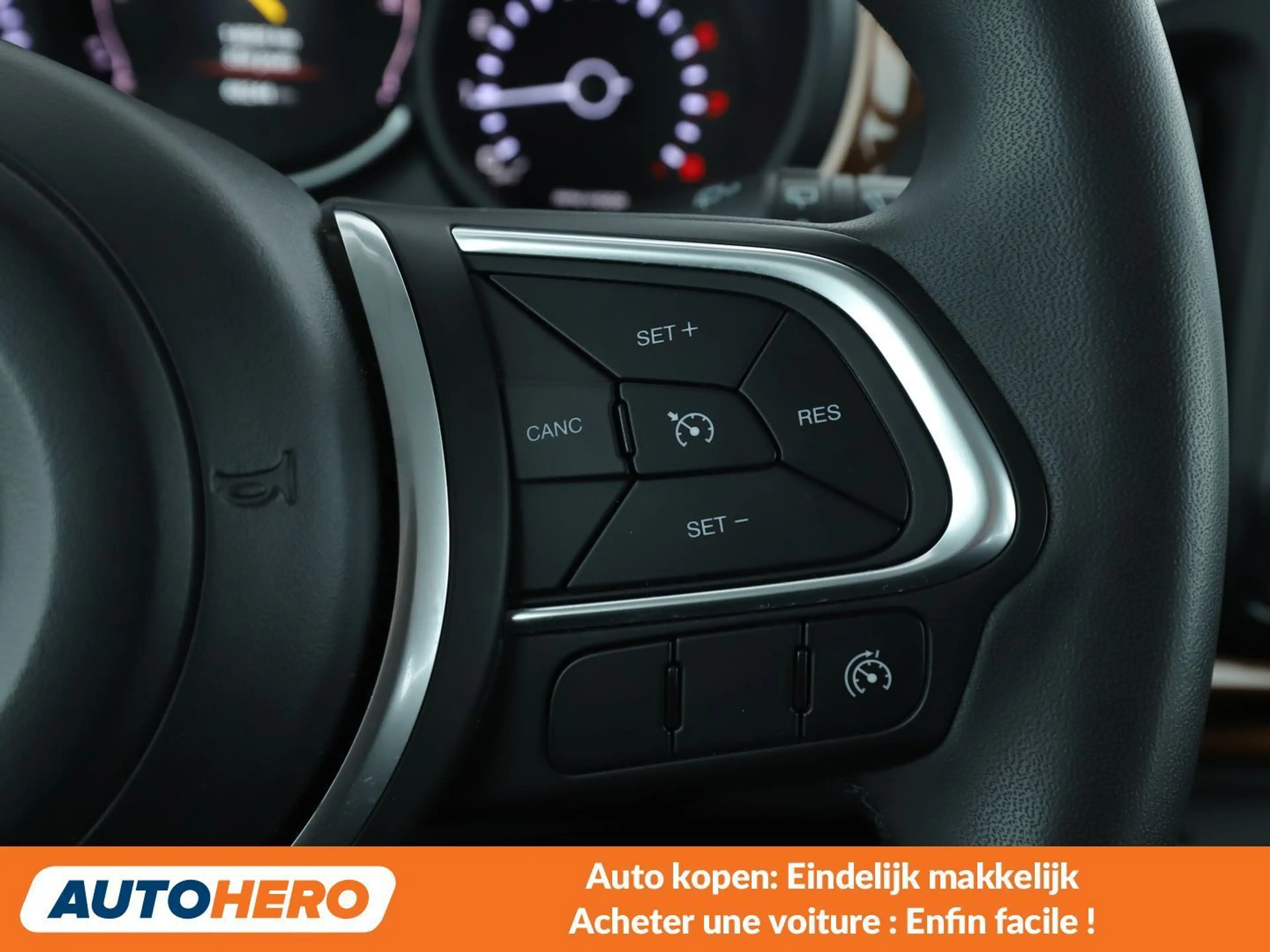 Fiat 500L 1.4 Mirror — photo 15