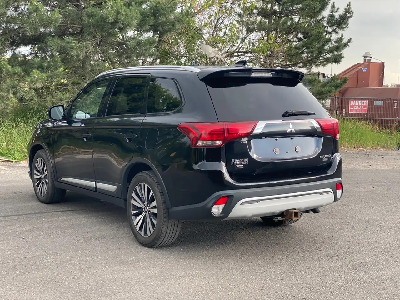 Mitsubishi Outlander photo Mitsubishi Outlander