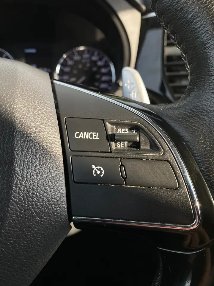 Mitsubishi Outlander photo Mitsubishi Outlander
