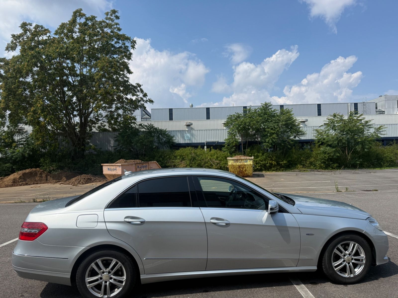 Mercedes-Benz E 200 Limousine Avantgarde / 140.000 km — photo 4