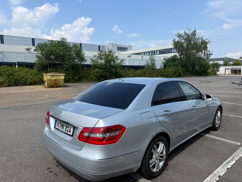 Mercedes-Benz E 200 Limousine Avantgarde / 140.000 km — photo 6