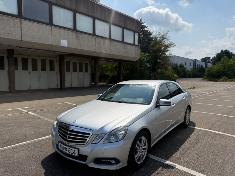 Mercedes-Benz E 200 Limousine Avantgarde / 140.000 km