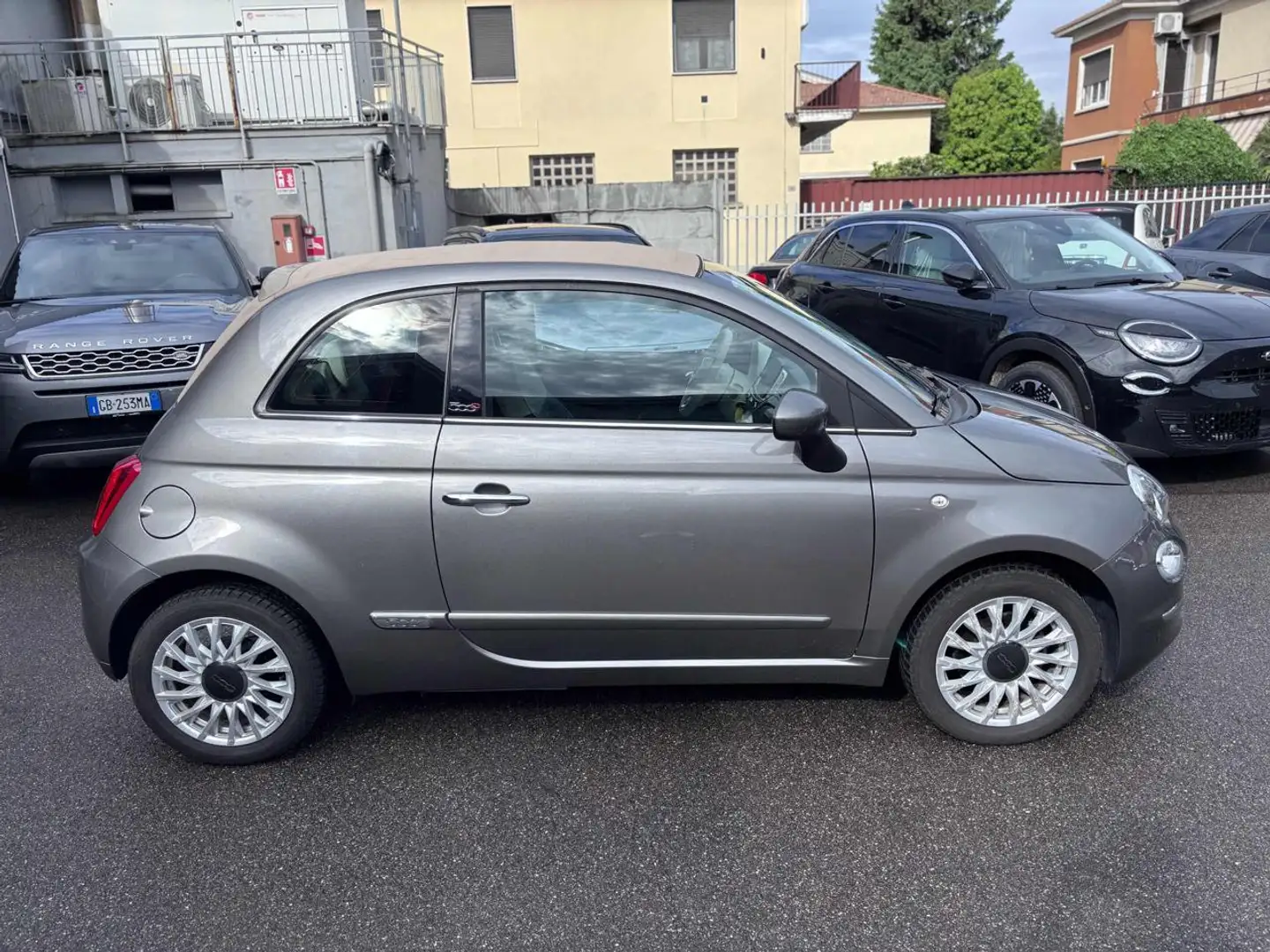 Fiat 500C 1.2 Lounge Grau - 2