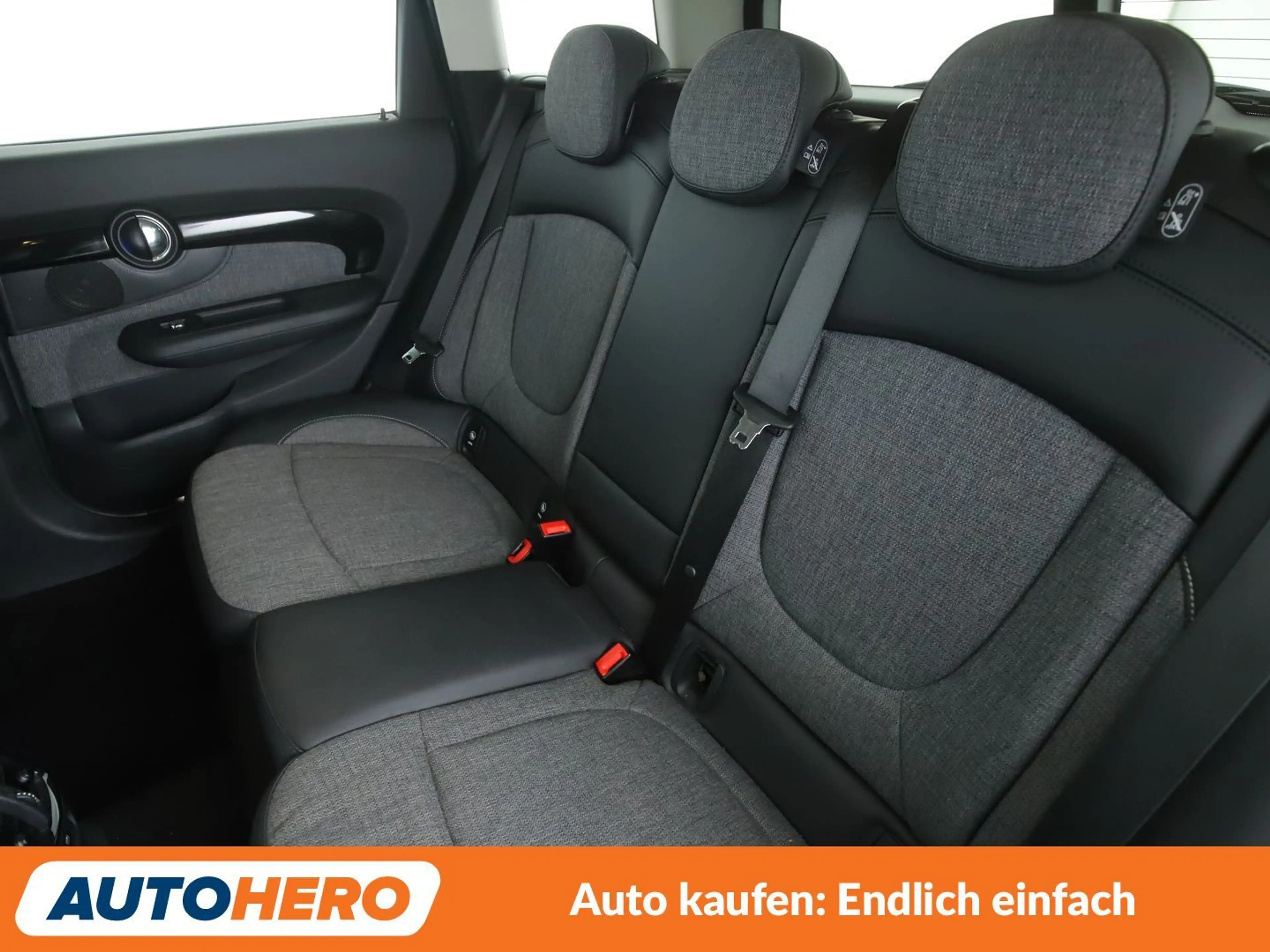 MINI Cooper D Clubman Cooper D Classic Trim*NAVI*TEMPO*CAM*PDC* — photo 14