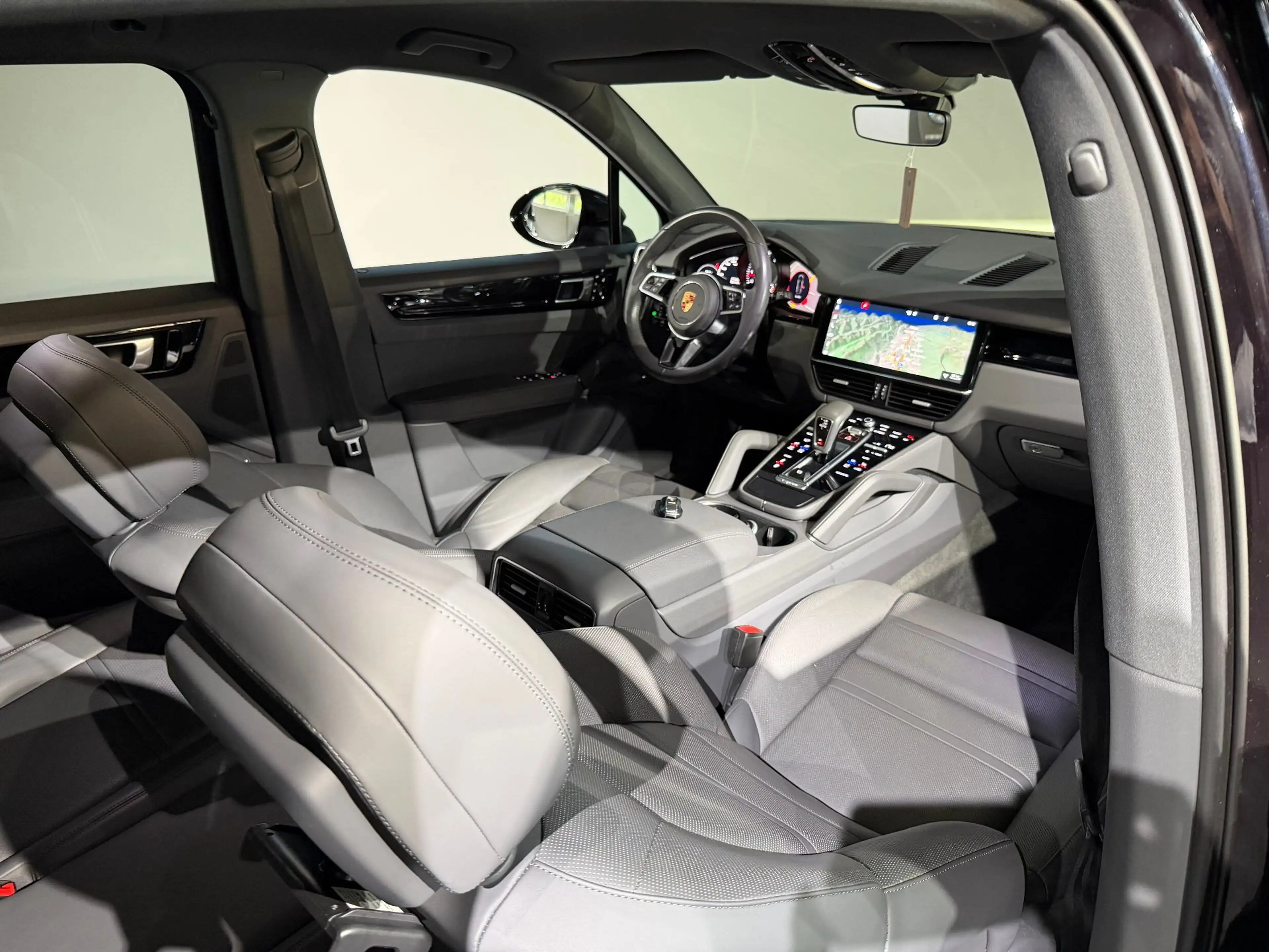 Porsche Cayenne S / LUFT / AHK / SOFT CLOSE / — photo 32