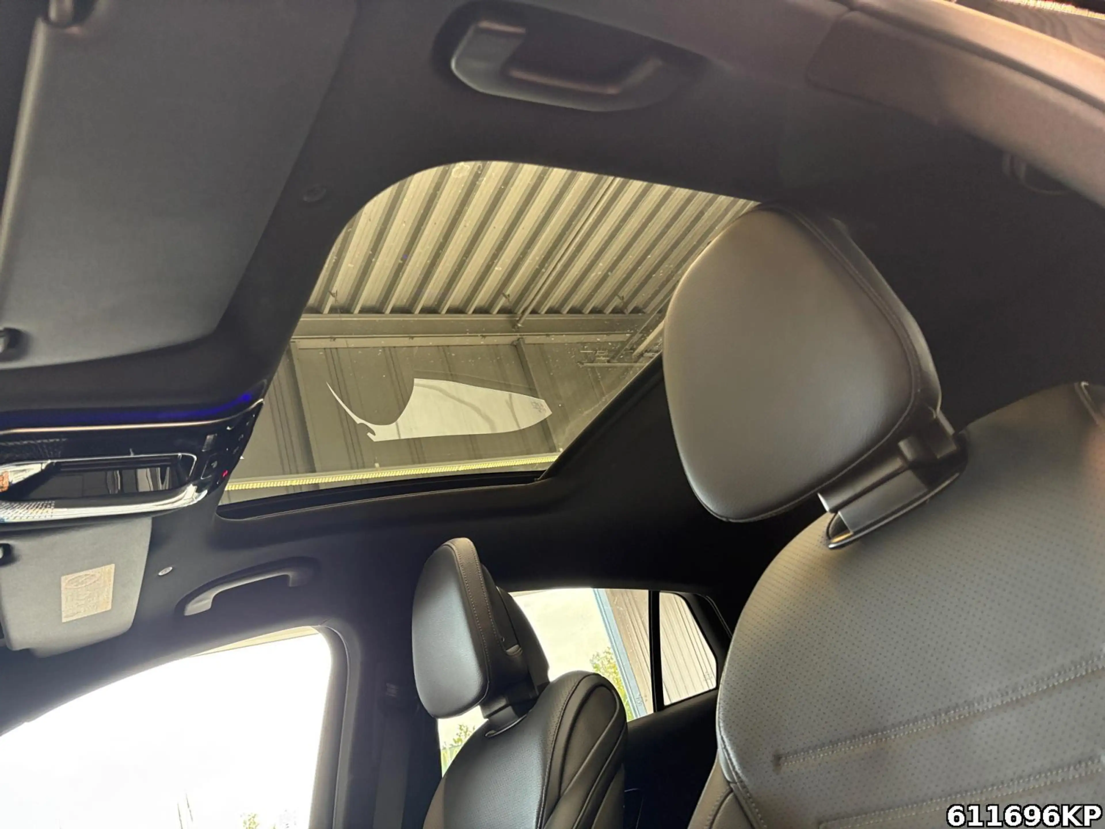 Mercedes-Benz GLC 300 4M AMG Coupé  Pano Burmester 360° Night — photo 15