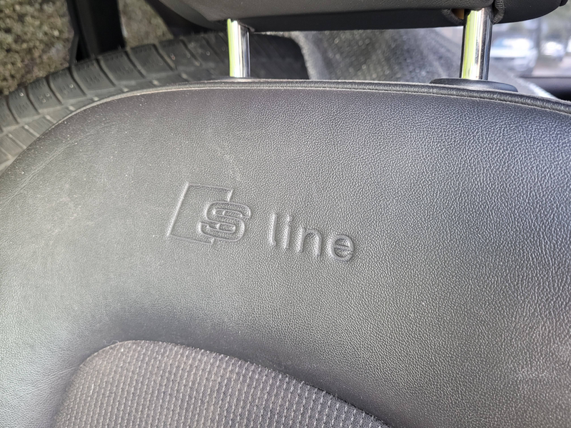 Audi Q5 S-Line 2.0 TFSI 155 kW quattro Black Edition — photo 12