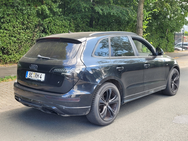 Audi Q5 S-Line 2.0 TFSI 155 kW quattro Black Edition — photo 3