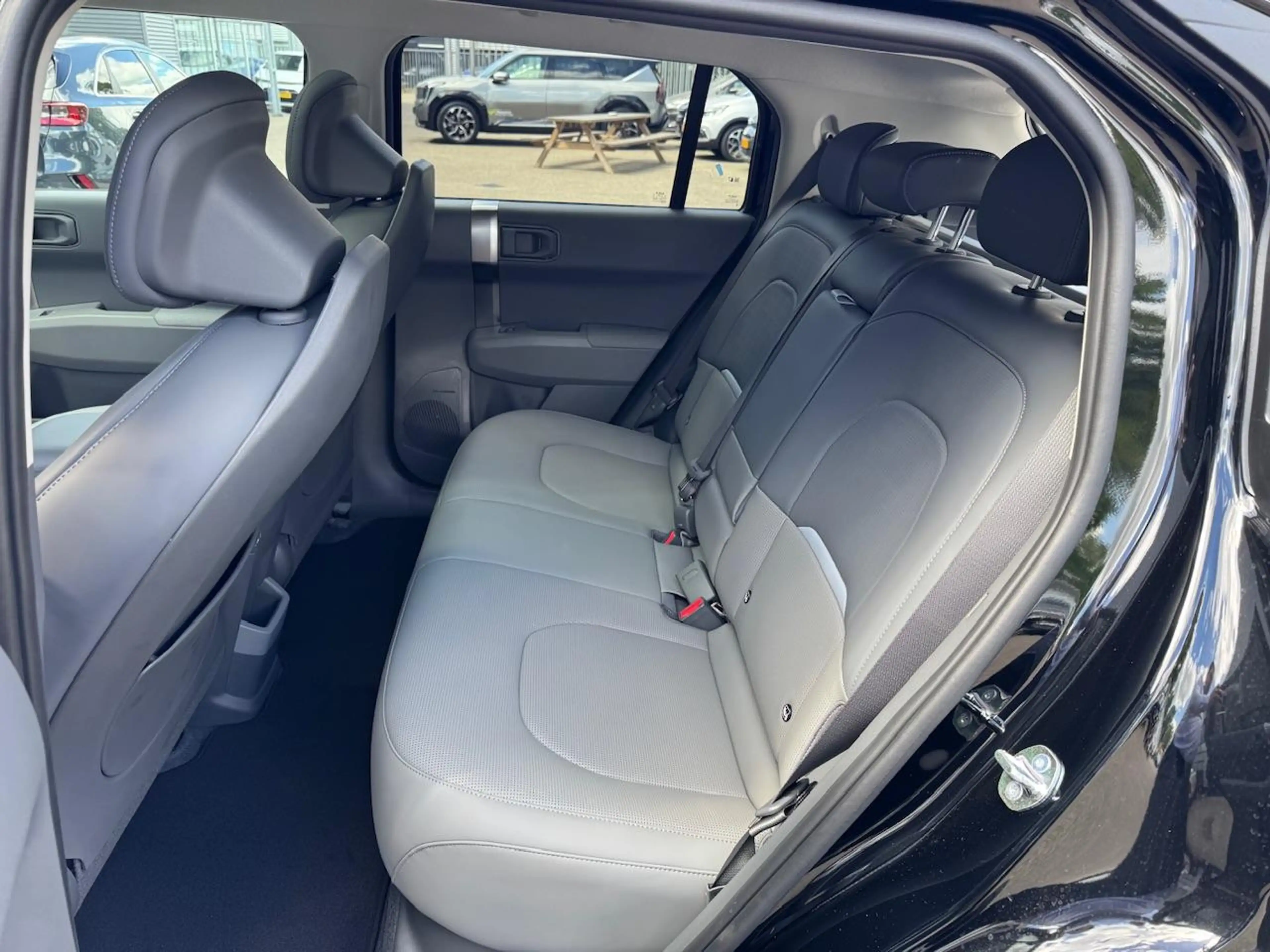 Kia EV3 81,4 kWh 204pk Plus Advanced | Schuif/Kanteldak | — photo 10
