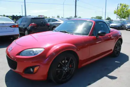 2012 Mazda MX-5 Miata Convertible Rear-Wheel Drive Manual
