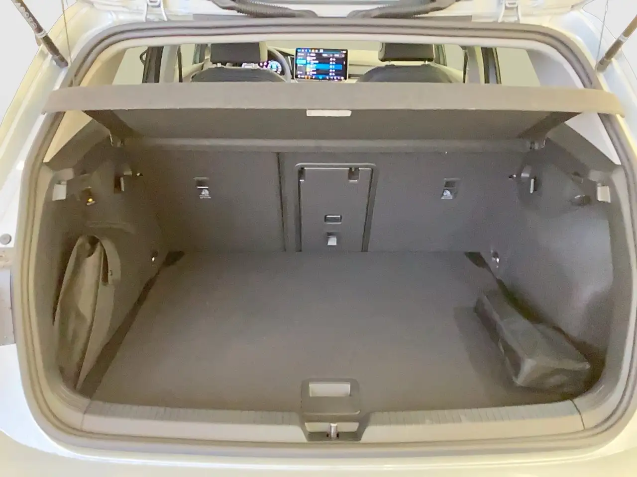 Volkswagen Golf Rabbit TSI 10