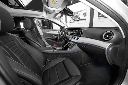 Annonce voiture d'occasion Mercedes-Benz E 400 - CARADIZE