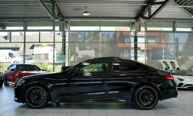 Mercedes-Benz C 63 Amg view 10