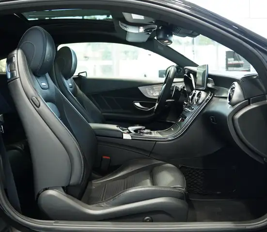 Mercedes-Benz C 63 Amg view 13