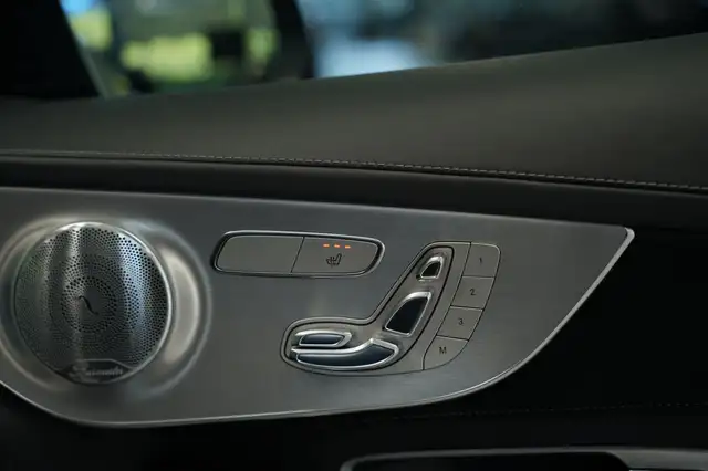 Mercedes-Benz C 63 Amg view 15