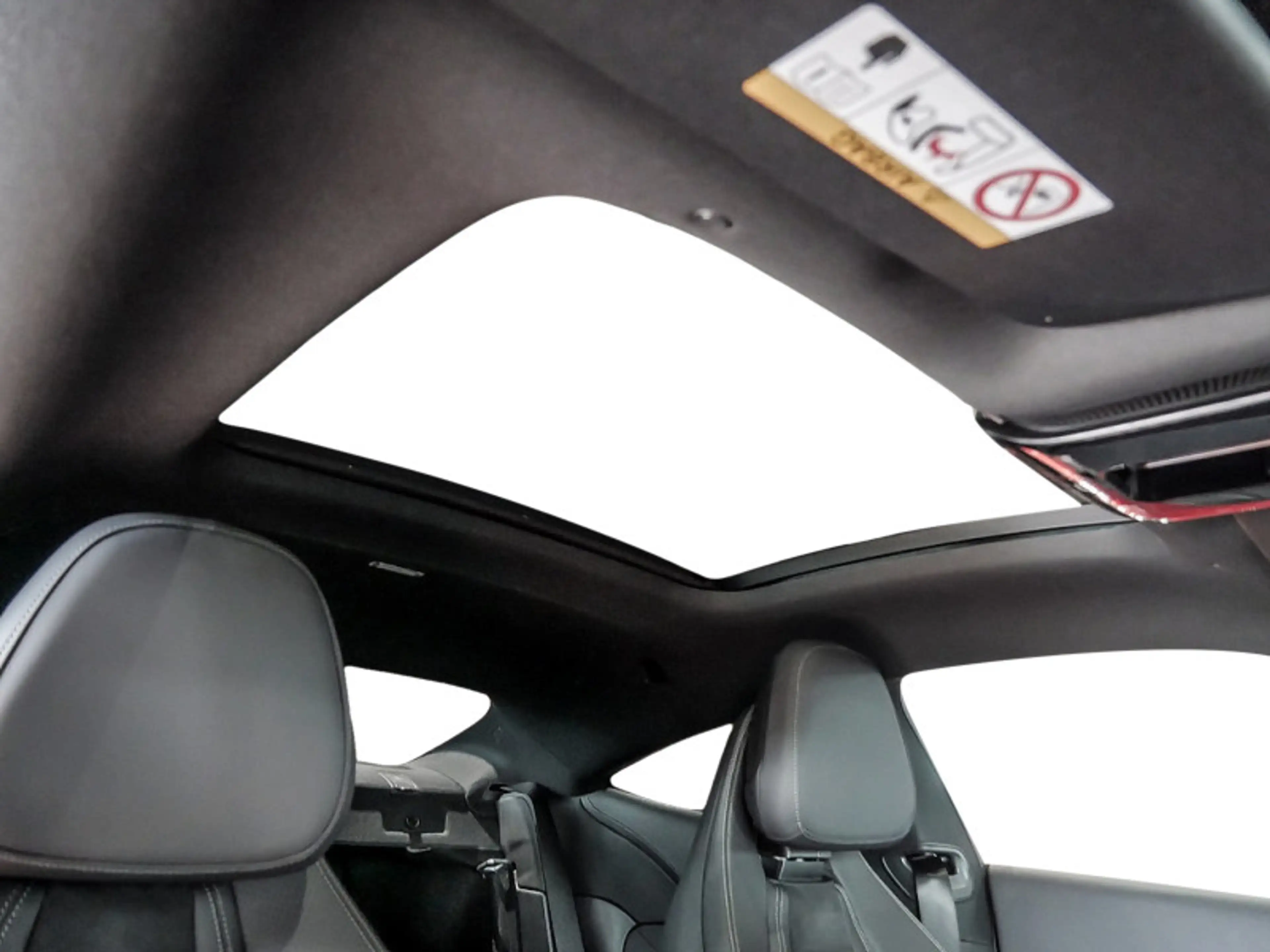 Mercedes-Benz CLE 220 d Coupé BURM AMG NIGHT DISTR SPUR PANO — photo 6