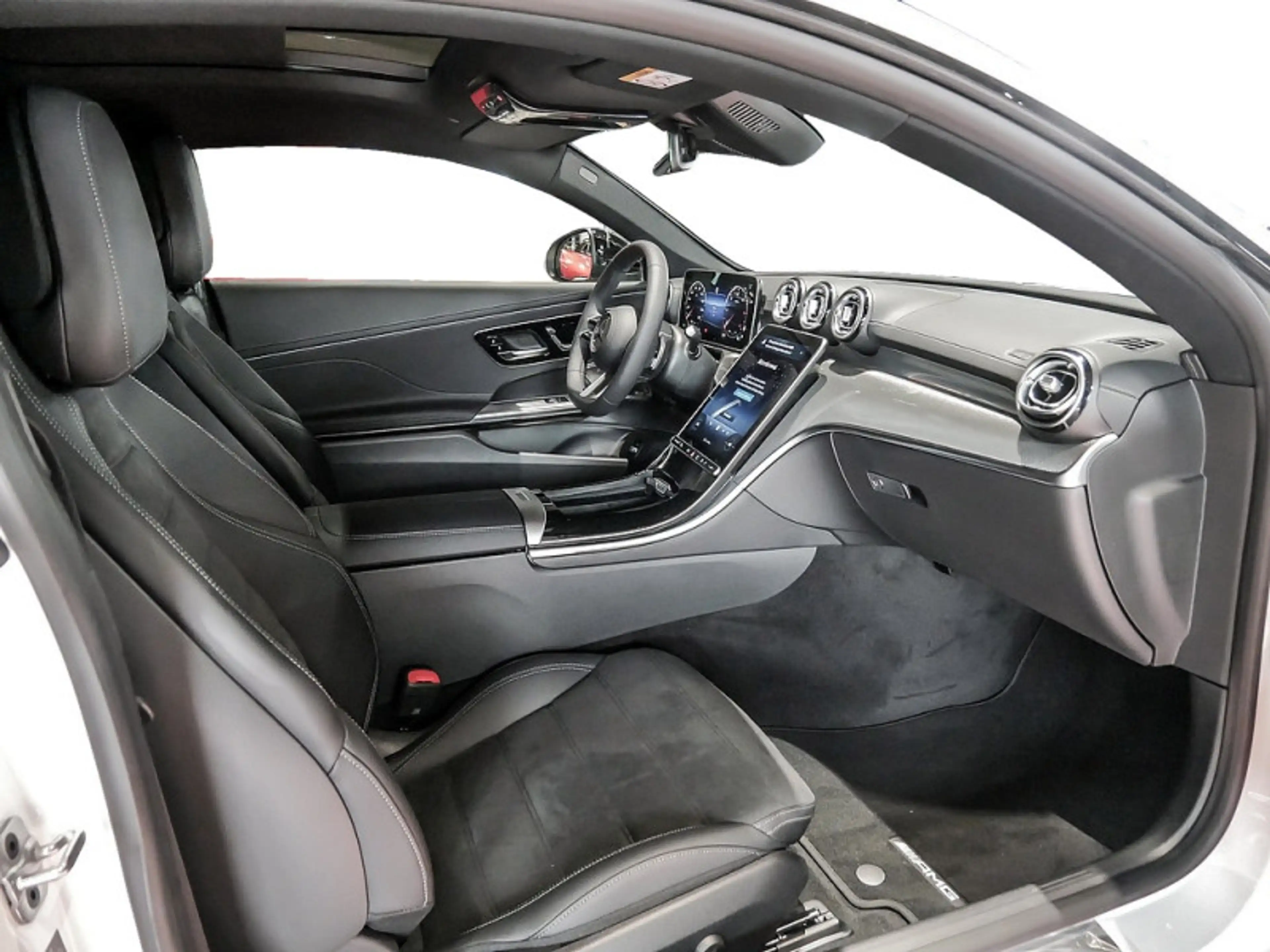 Mercedes-Benz CLE 220 d Coupé BURM AMG NIGHT DISTR SPUR PANO — photo 5
