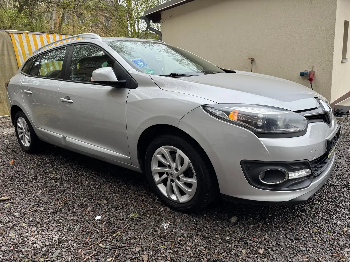 Renault Megane Paris - 1