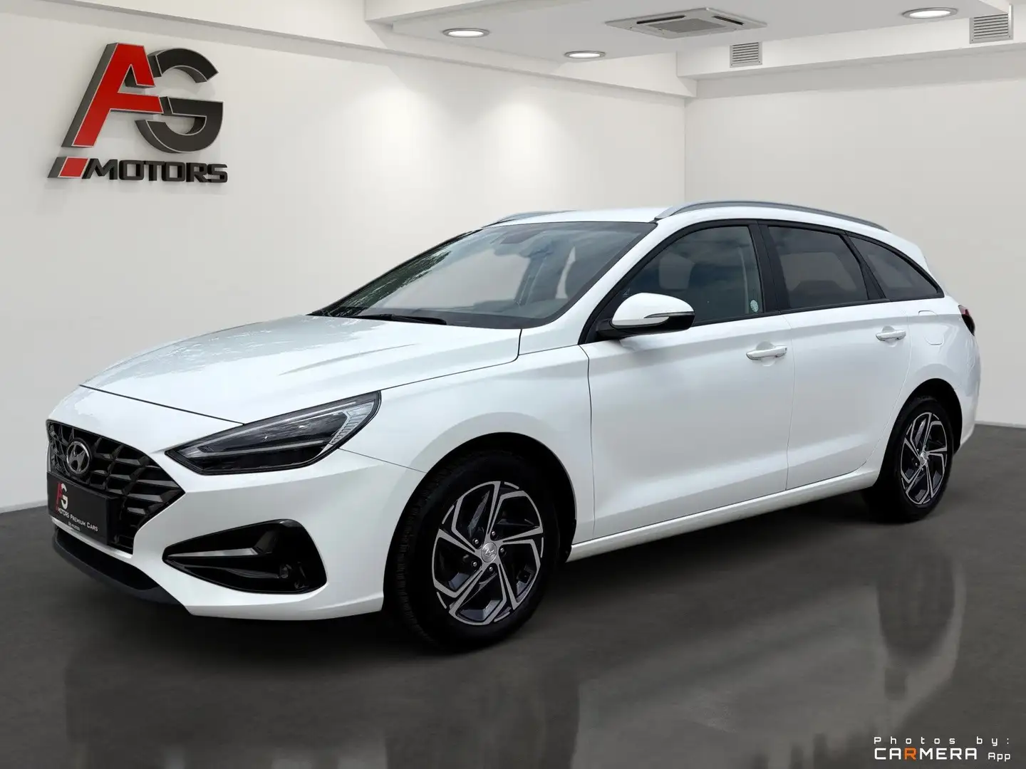 Hyundai i30 CW 1,0 T-GDI Trend Line/LED/Navi/Kamera/1.Besitz Weiß - 1