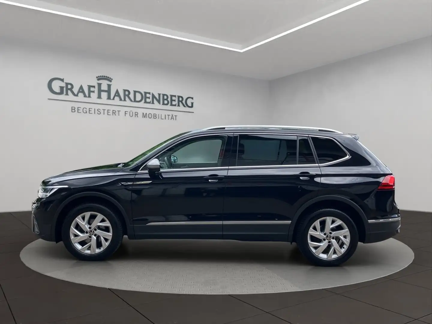 Volkswagen Tiguan Allspace Life TDI DSG 7Sitze Navi AHK LED Schwarz - 2