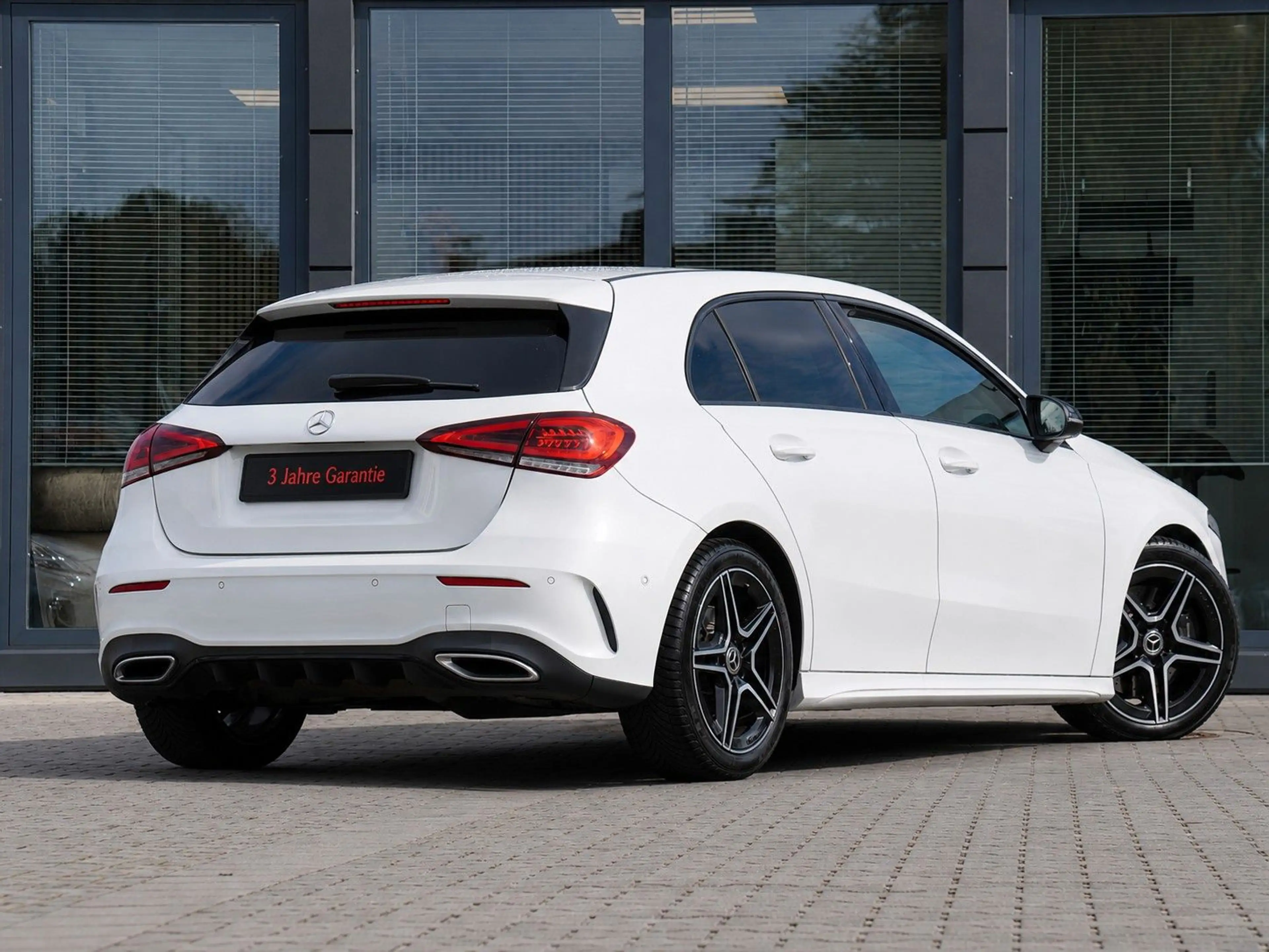 Mercedes-Benz A 250 AMG Line MIT 3 JAHREN GARANTIE !!! — photo 7
