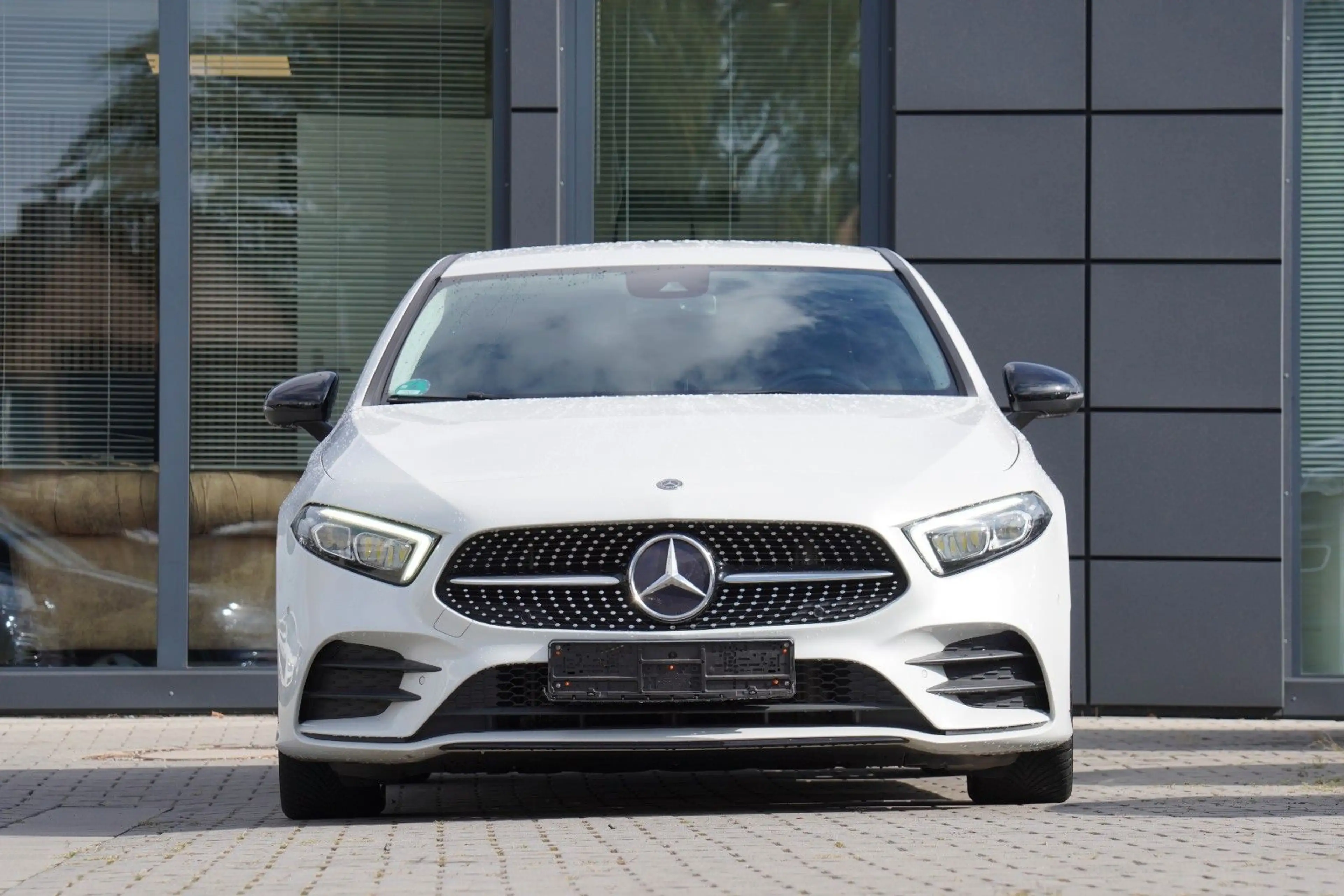 Mercedes-Benz A 250 AMG Line MIT 3 JAHREN GARANTIE !!! — photo 8