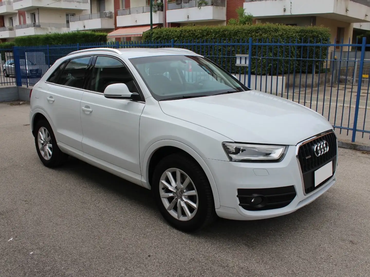 Audi Q3 Q3 2.0 tdi Business Plus quattro 140cv s-tronic Bianco - 1