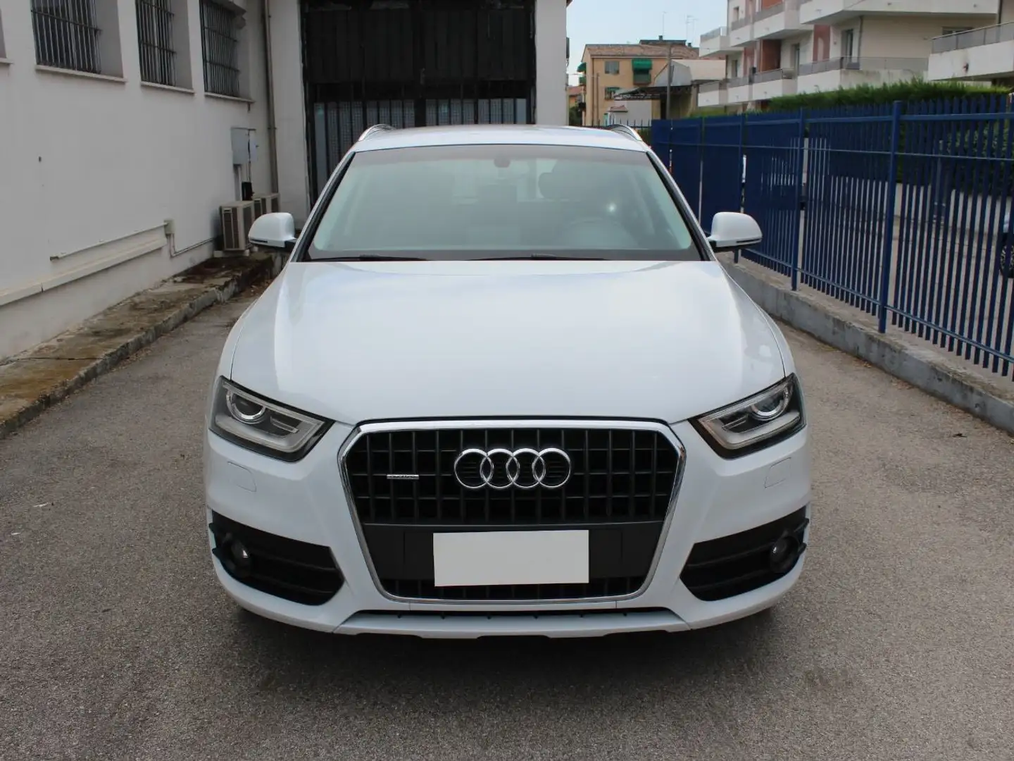 Audi Q3 Q3 2.0 tdi Business Plus quattro 140cv s-tronic Bianco - 2