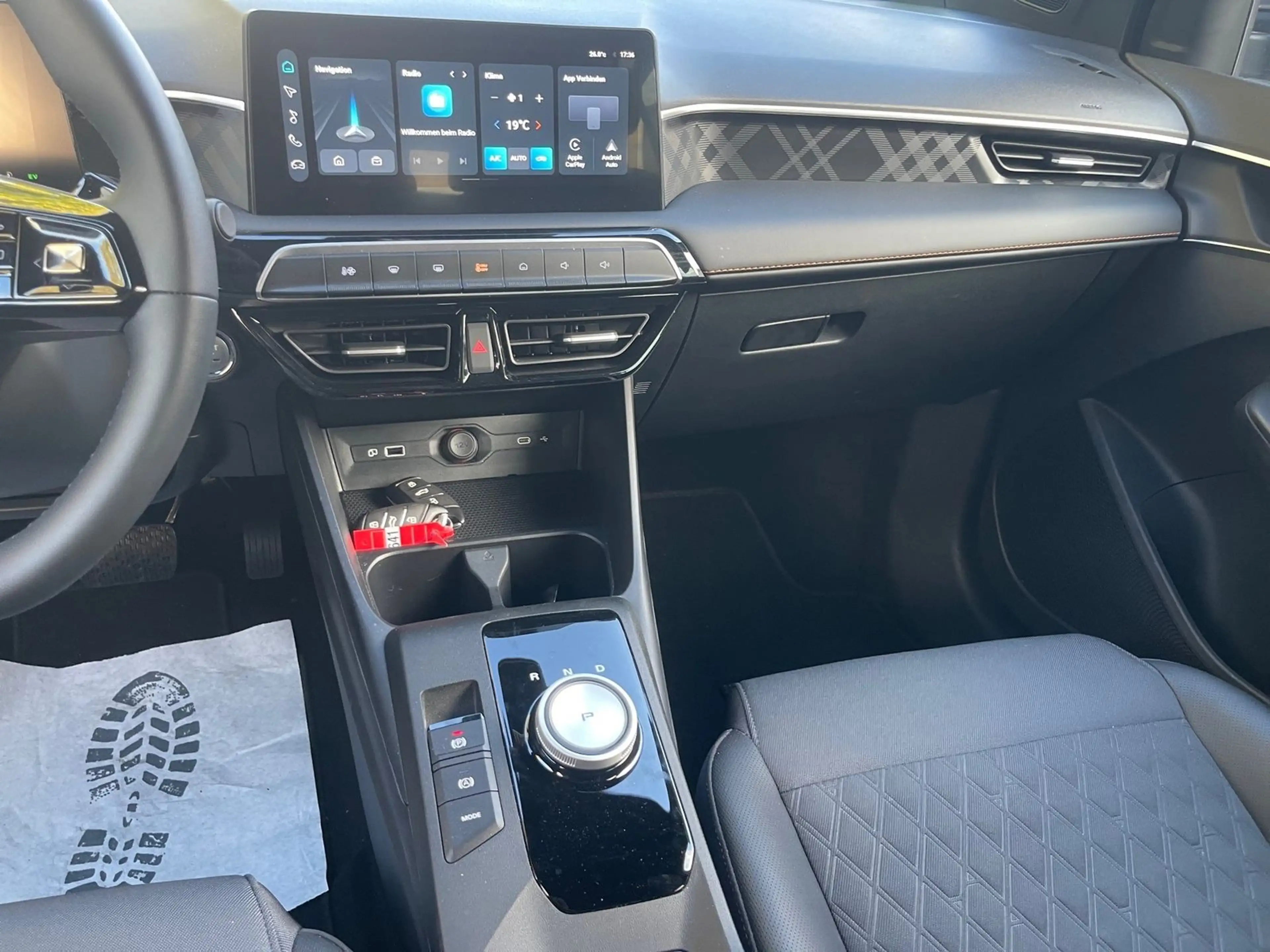 MG MG3 1.5 Hybrid+ 143kW Luxury Navi Kamera PDC ACC — photo 12