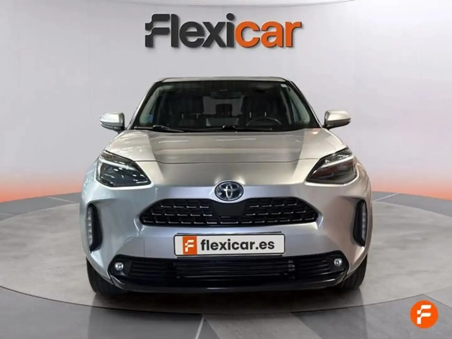 Toyota Yaris Cross 120H Style Gris - 2