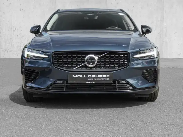 Volvo V60 view 3