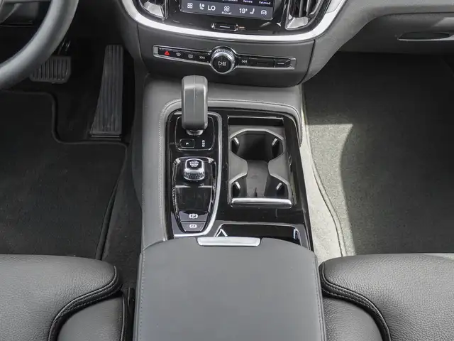 Volvo V60 view 14