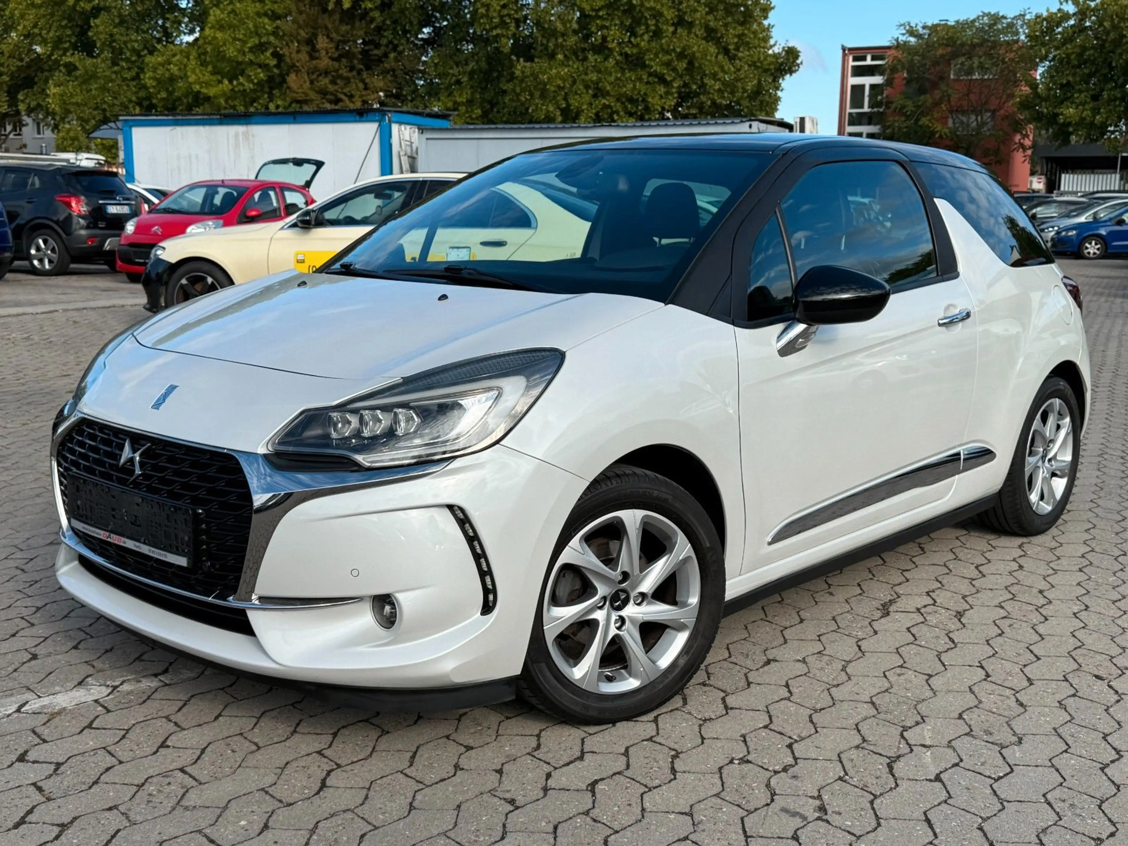DS Automobiles DS 3 SportChic / AUTOMATIK / KAMERA / UNFALLFREI — photo 2