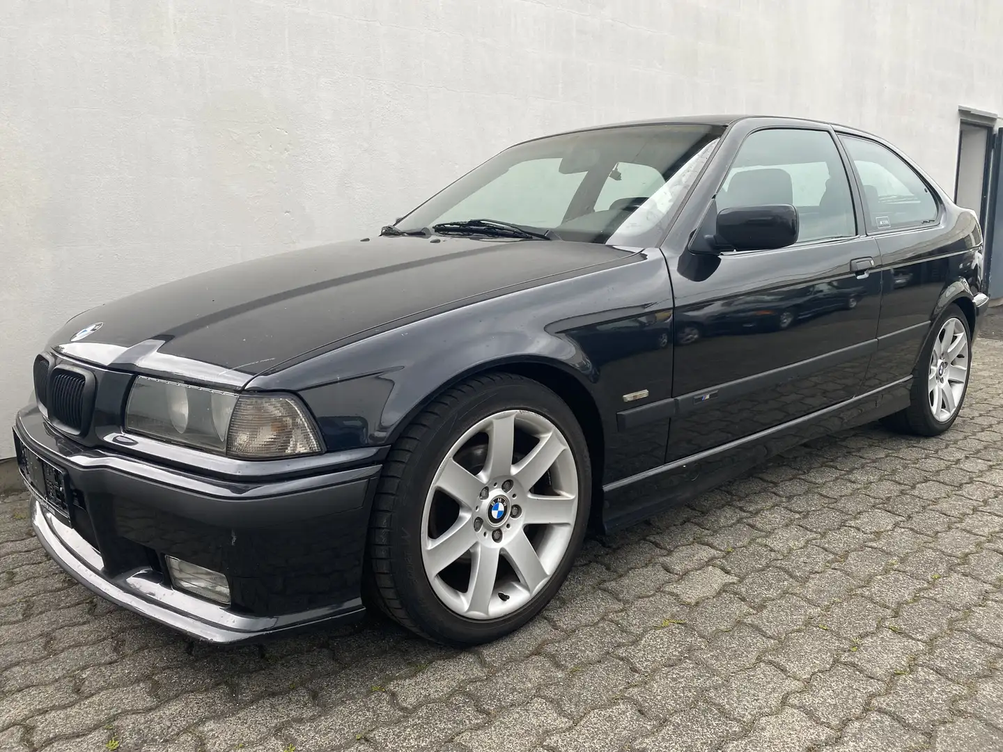BMW 323 323ti E36 compact Klima/M-Paket/Teil-Leder/Scheckh Noir - 1