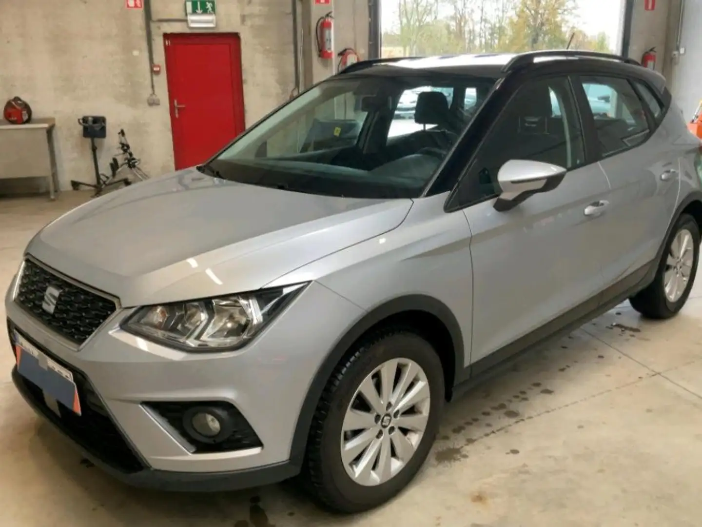 SEAT Arona Arona 1.0 tgi Style 90cv Grigio - 2