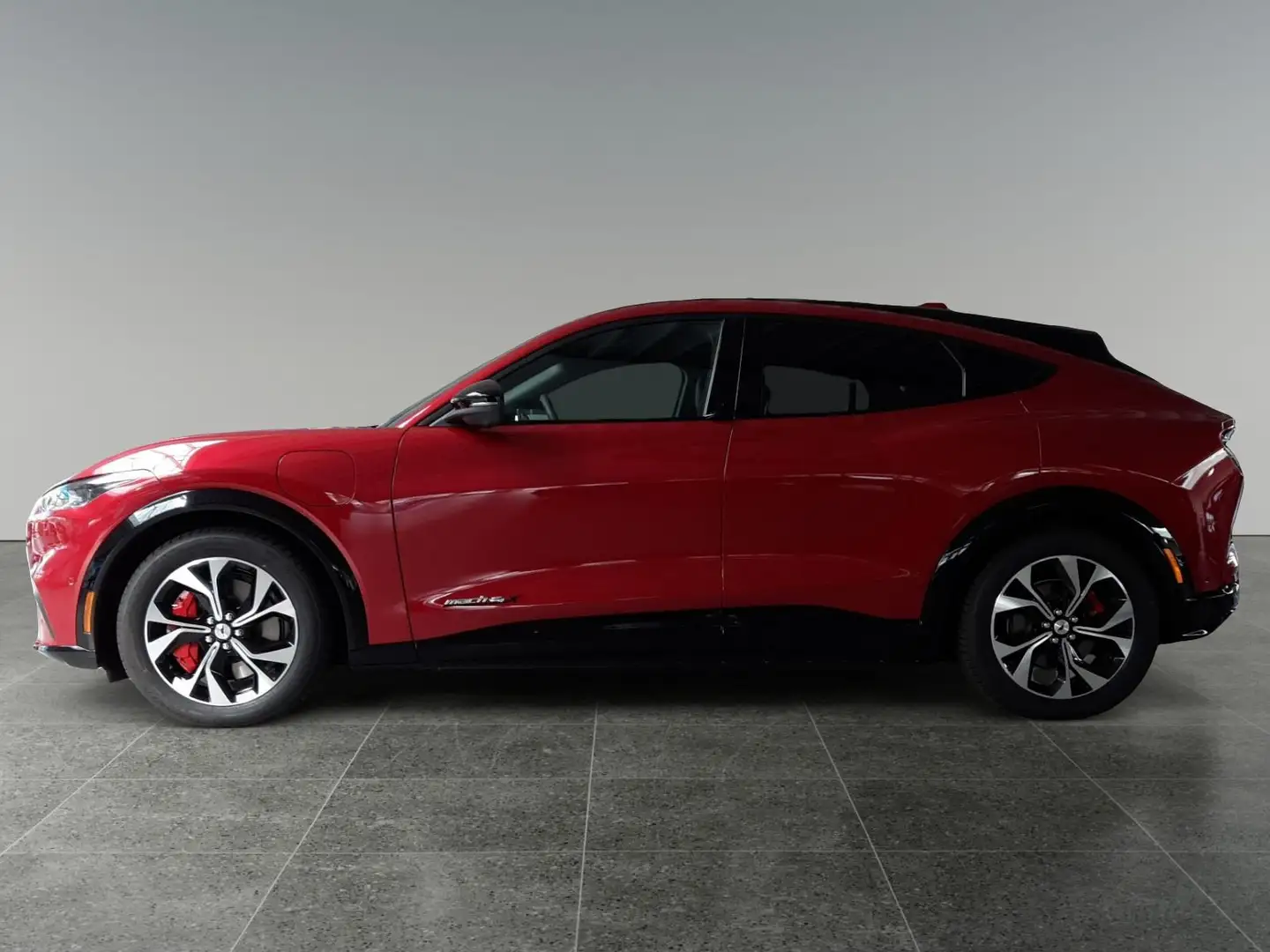 Ford Mustang Mach-E Allrad, Extended Range Rot - 2