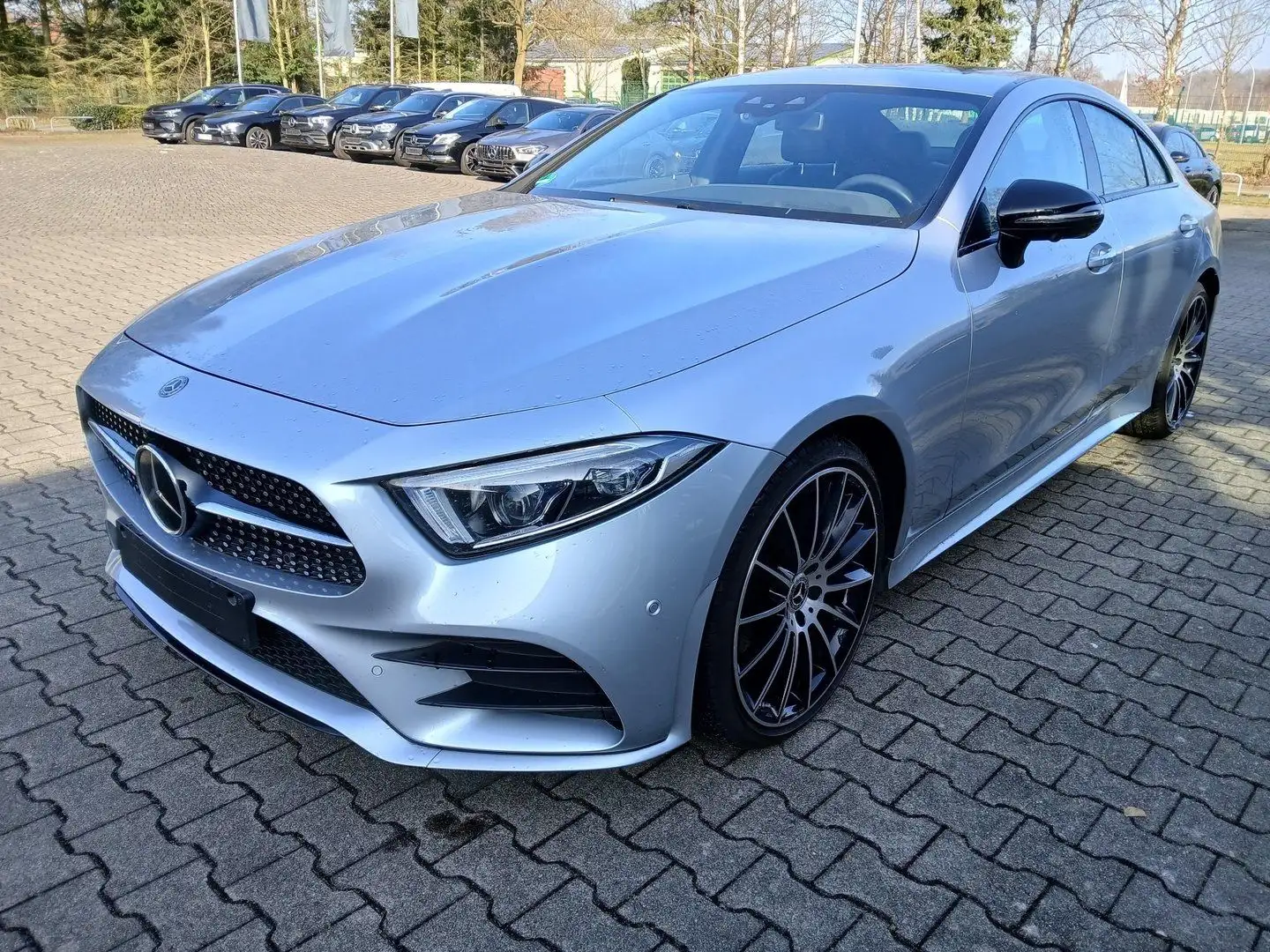 Mercedes-Benz CLS 400 d 4Matic AMG Line - PANO / BURMESTER Argent - 1