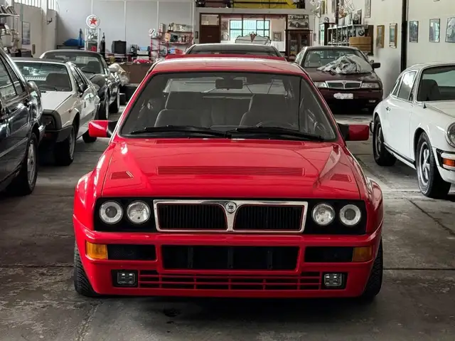 Lancia Delta 2.0 16v HF Integrale Evoluzione 1