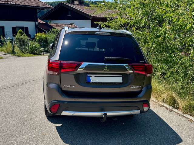 Mitsubishi Outlander Outlander Diesel 2.2 DI-D 4WD Aut. Edition+