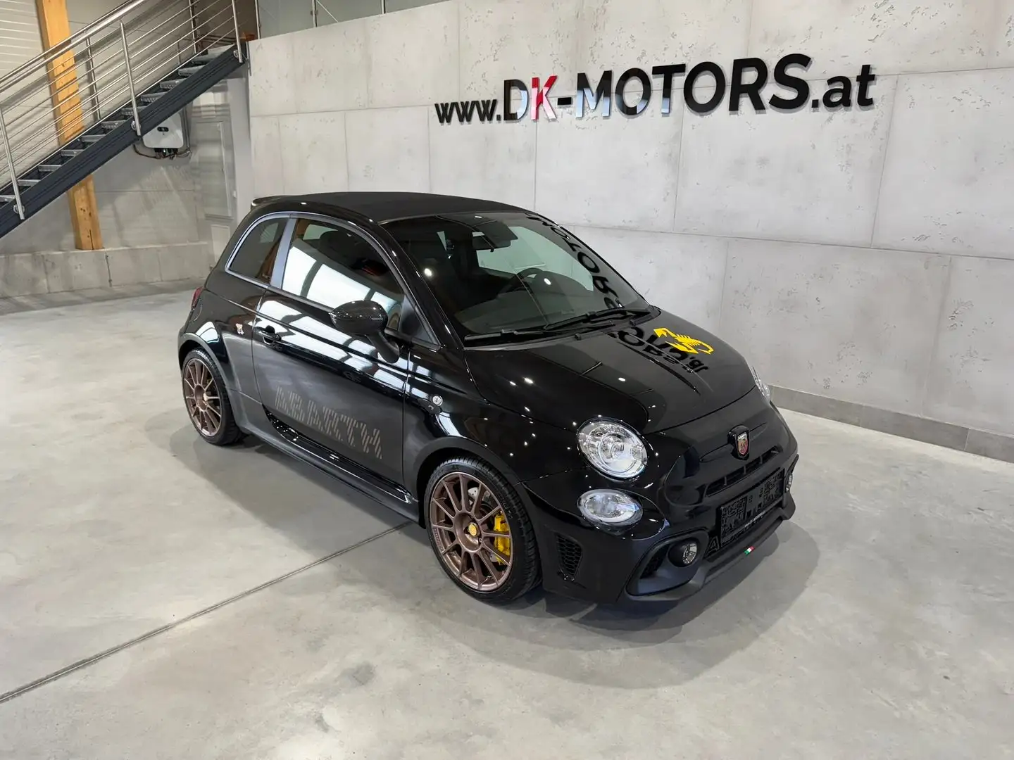 Abarth 695C Competizione / Schalensitze / Carbon / 1250km Negro - 2