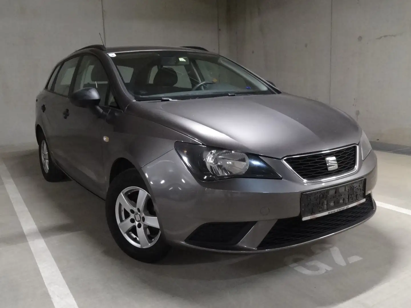 SEAT Ibiza ST Chili 1,2 Chili, Ersthand Grau - 1