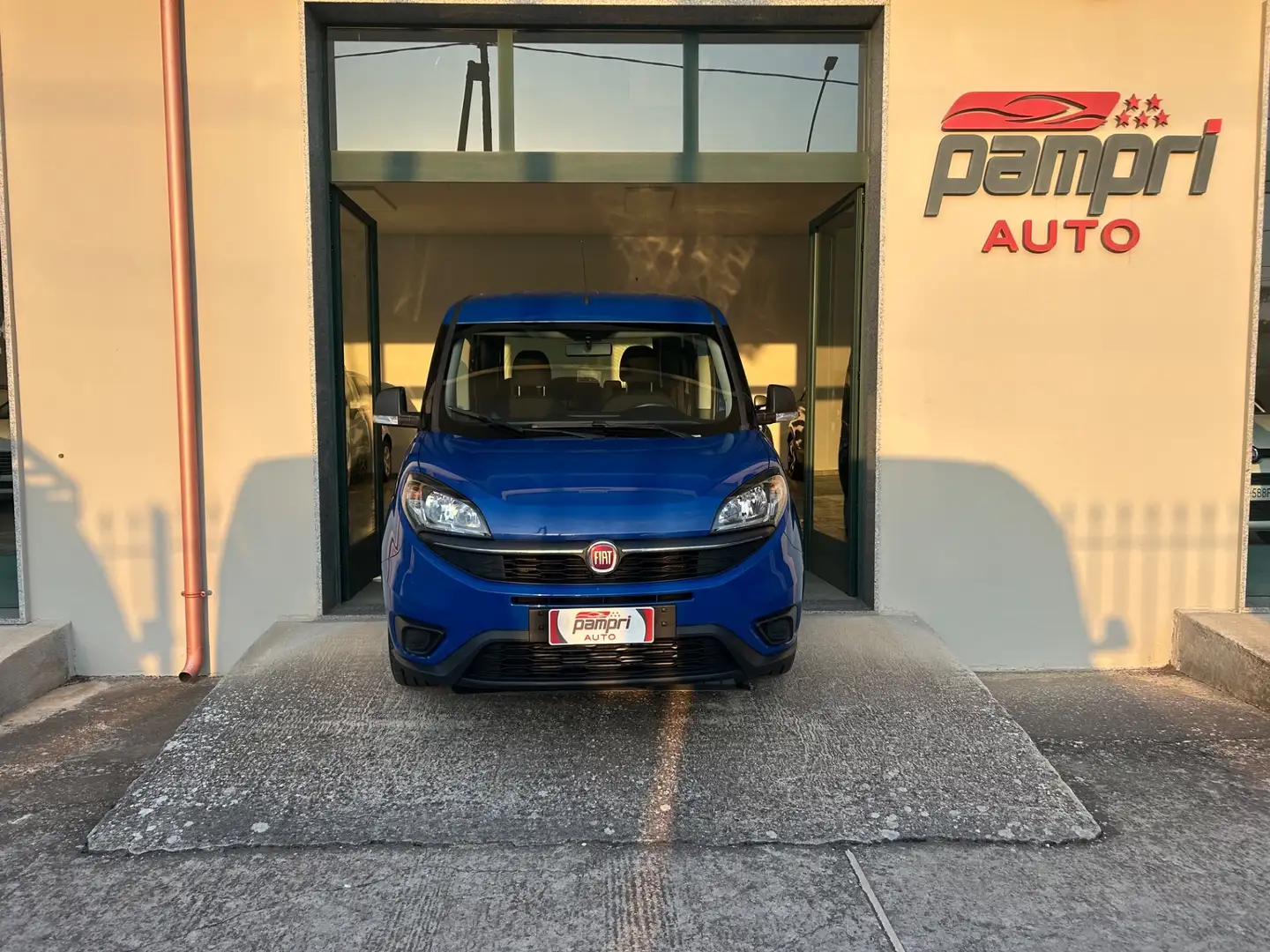 Fiat Doblo Doblò 1.6 MJT 120CV S&S Easy Blu/Azzurro - 1